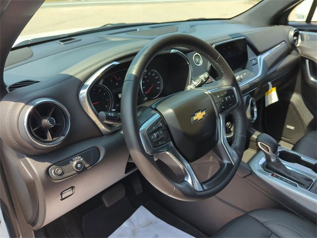 2022 Chevrolet Blazer 3LT photo 2