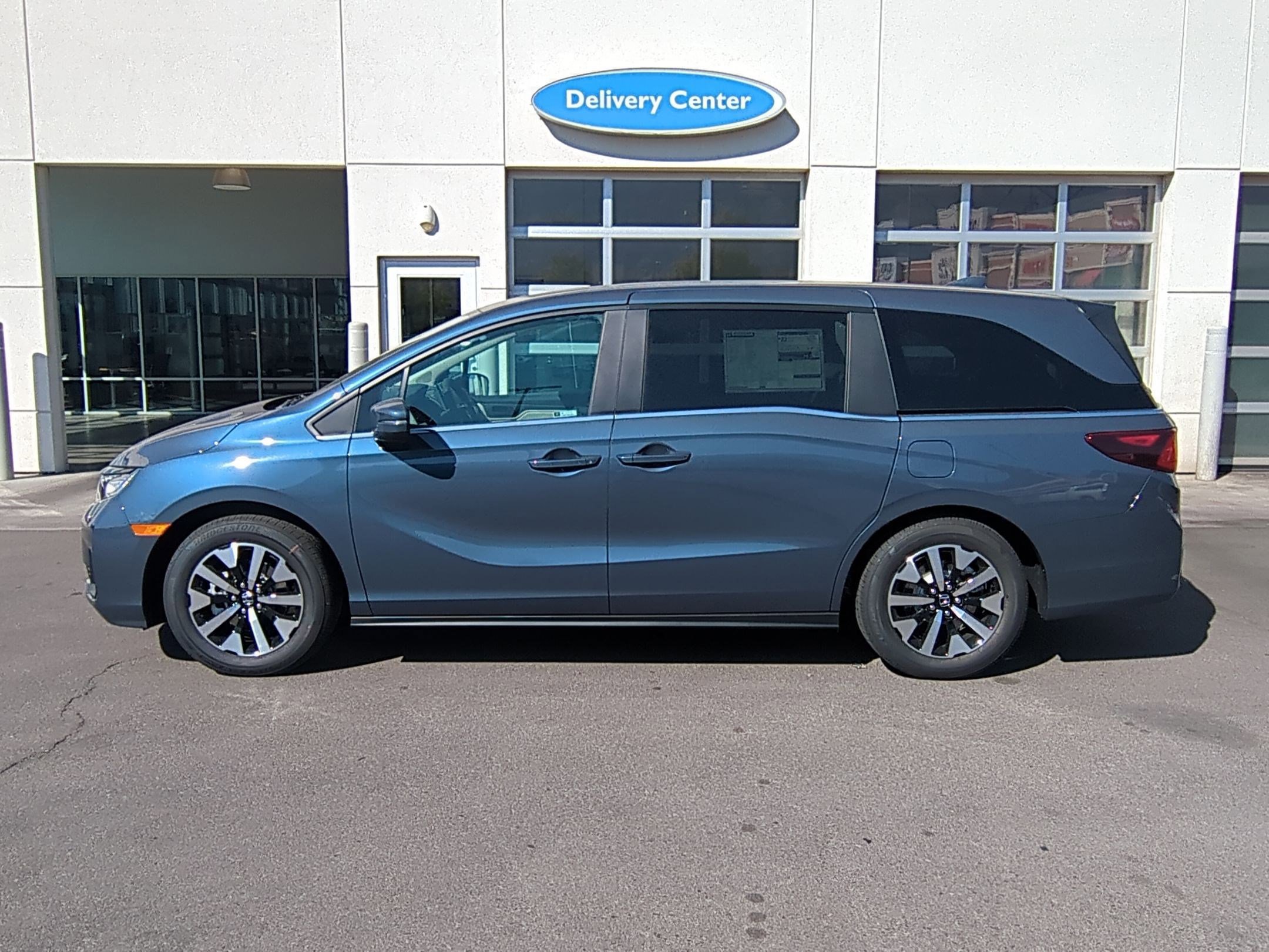 2026 Honda Odyssey EX-L photo 5