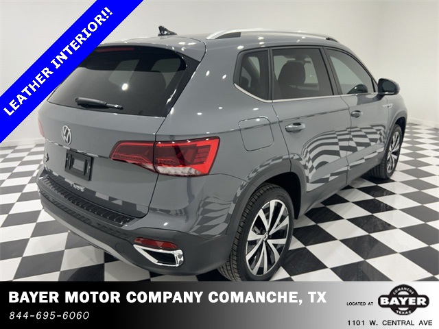 2024 Volkswagen Taos SE photo 5