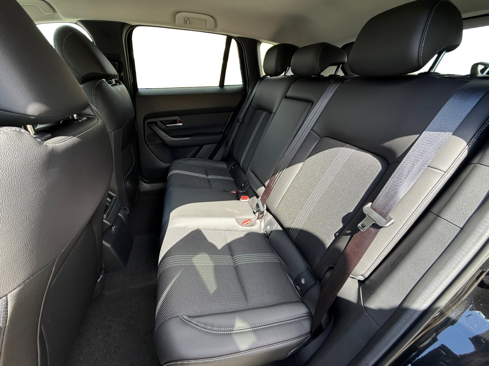 2025 Mazda CX-50 Preferred photo 16