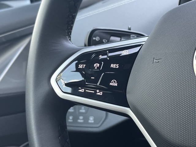 2025 Volkswagen ID.4 Pro Plus photo 33