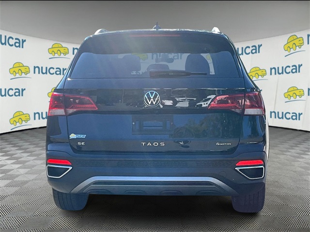 2022 Volkswagen Taos SE photo 3