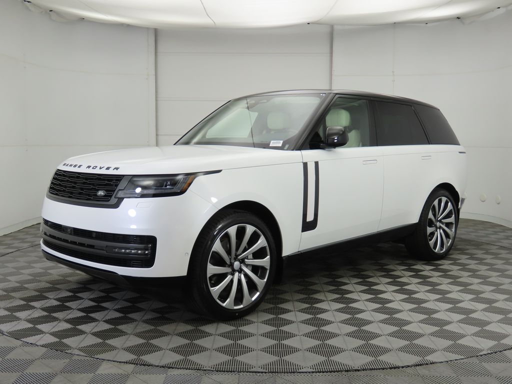 2025 Land Rover Range Rover SE's photo