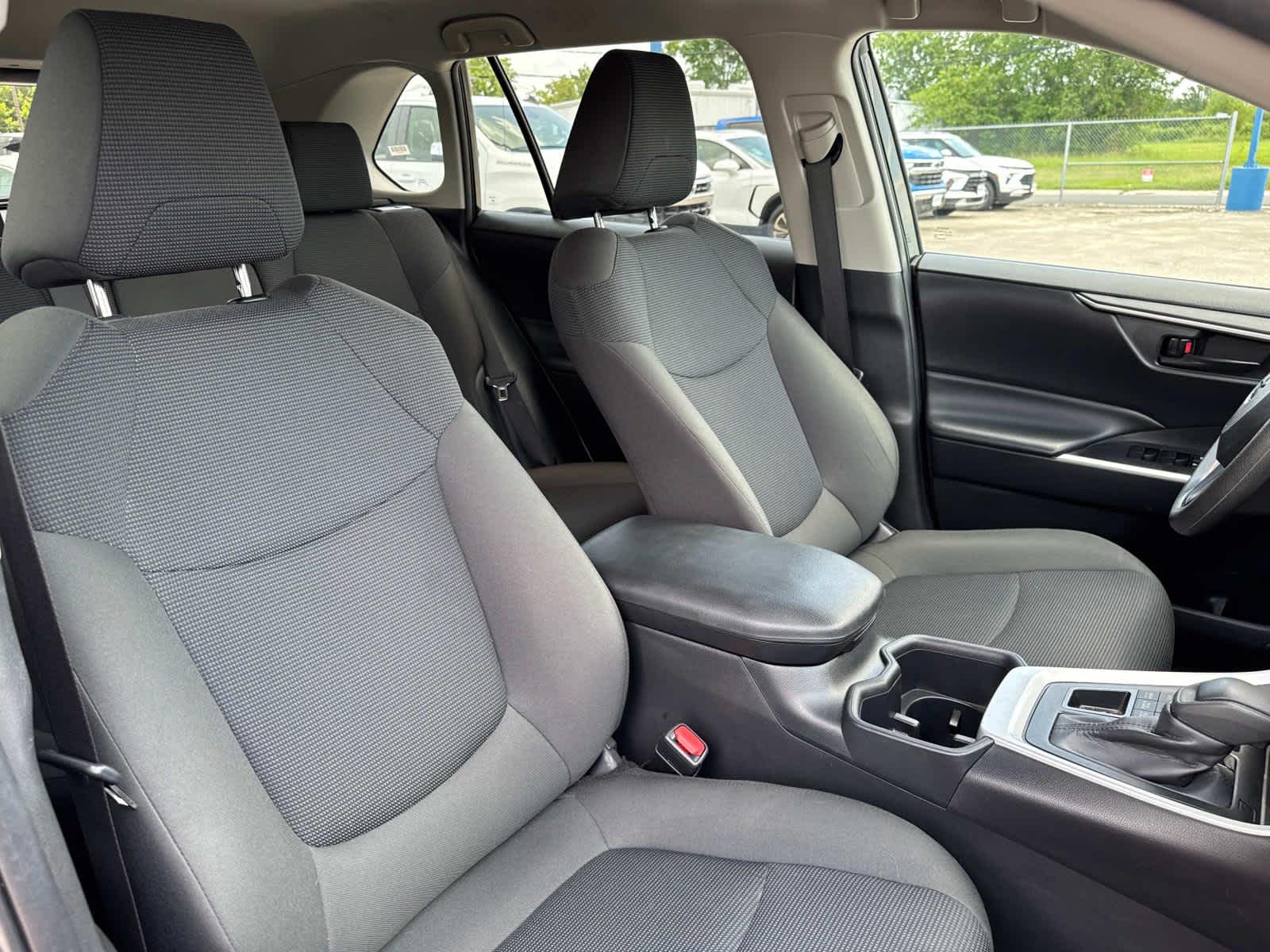 2024 Toyota RAV4 LE photo 24