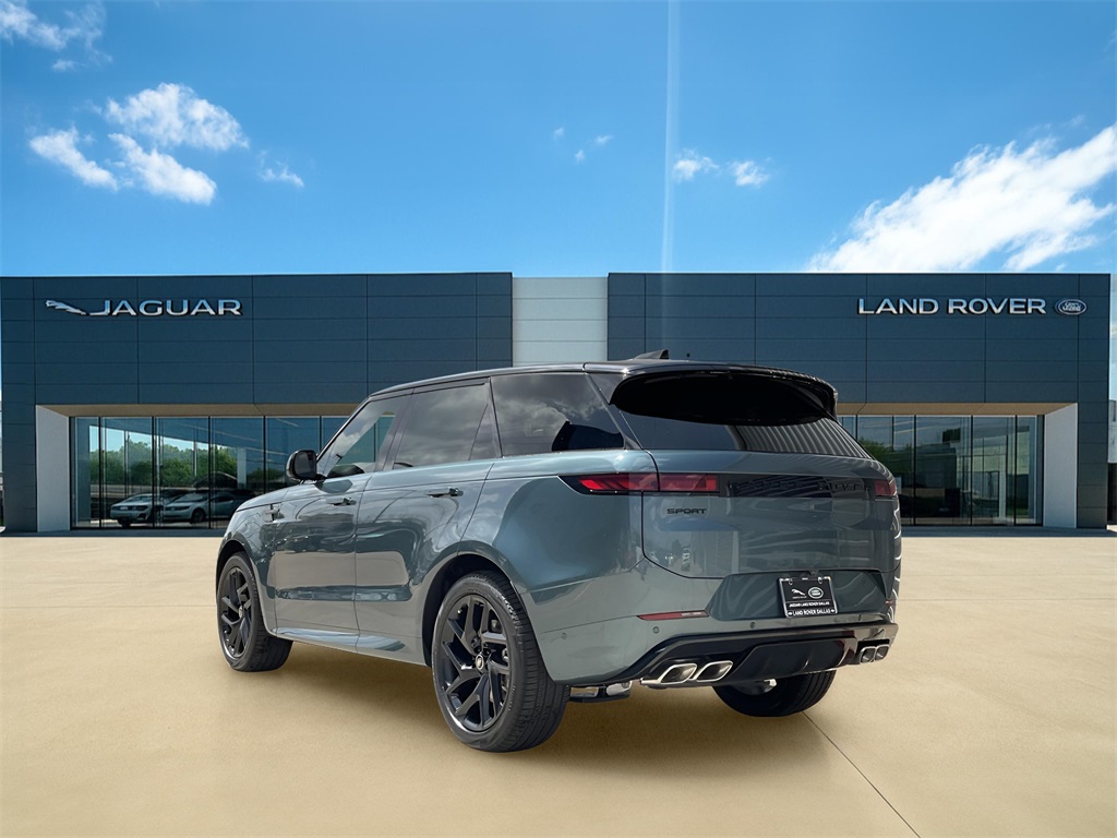 2025 Land Rover Range Rover Sport SE photo 3