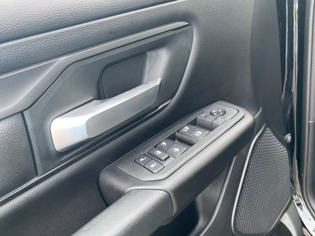 2026 Ram 1500 Warlock photo 11