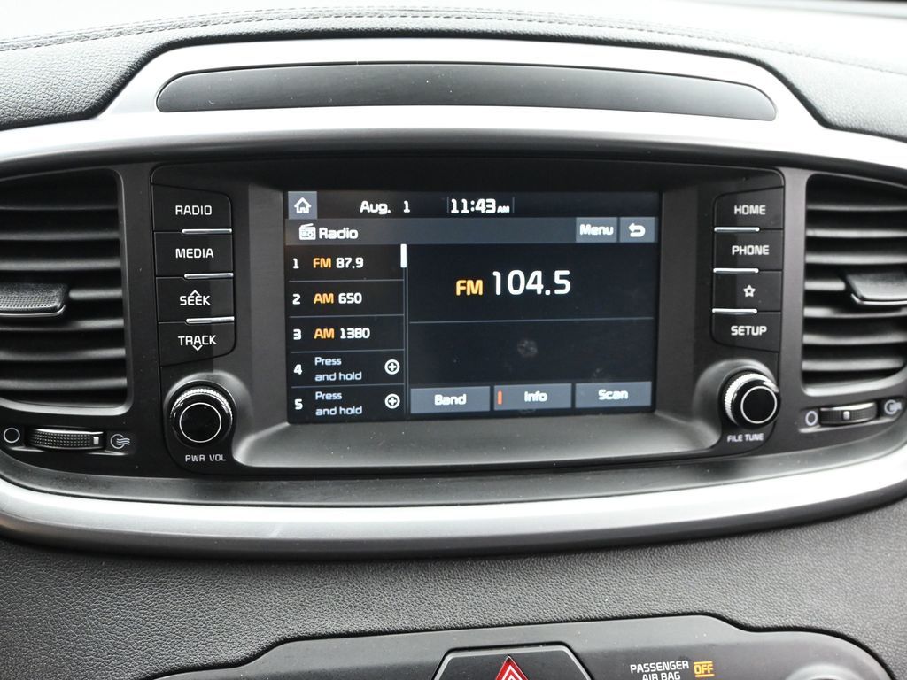 2019 Kia Sorento LX photo 13