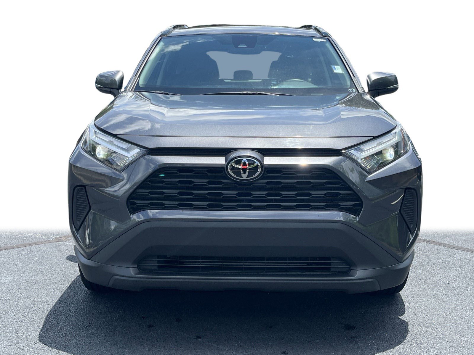 2024 Toyota RAV4 XLE photo 17