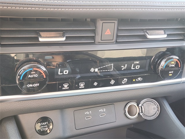 2026 Nissan Rogue SV photo 12