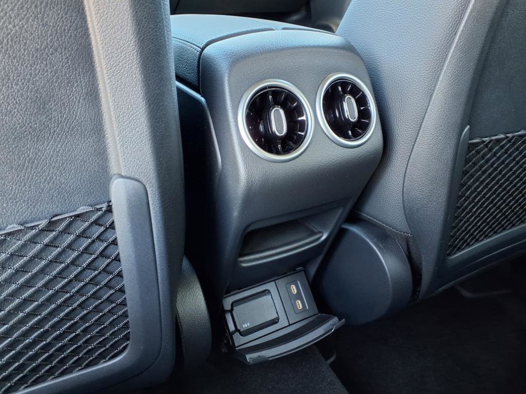 2026 Mercedes Benz GLA 250 photo 18