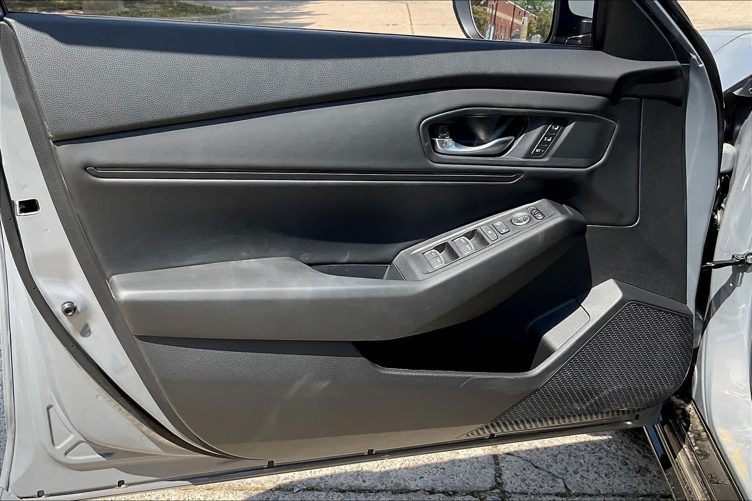 2025 Honda Accord Hybrid EX-L photo 10
