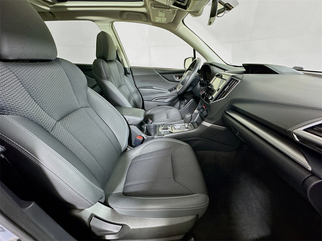 2020 Subaru Forester Premium photo 9
