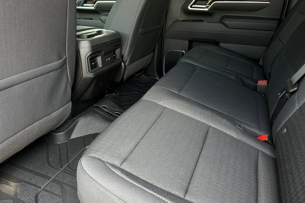 2025 Chevrolet Silverado 2500HD LT photo 12