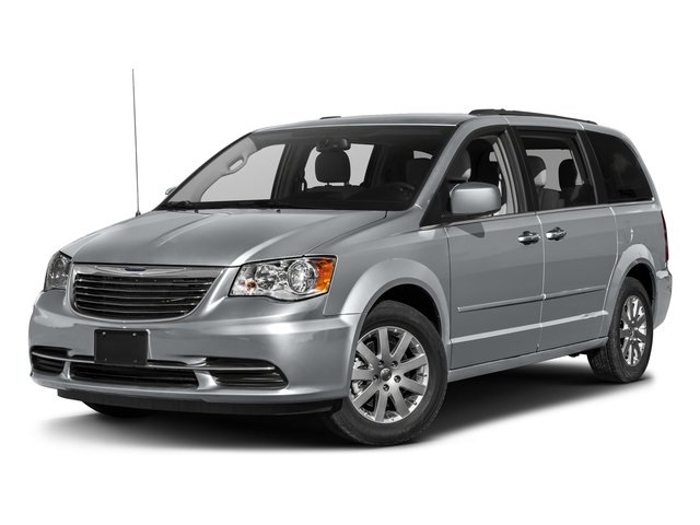 2016 Chrysler Town & Country Touring's photo