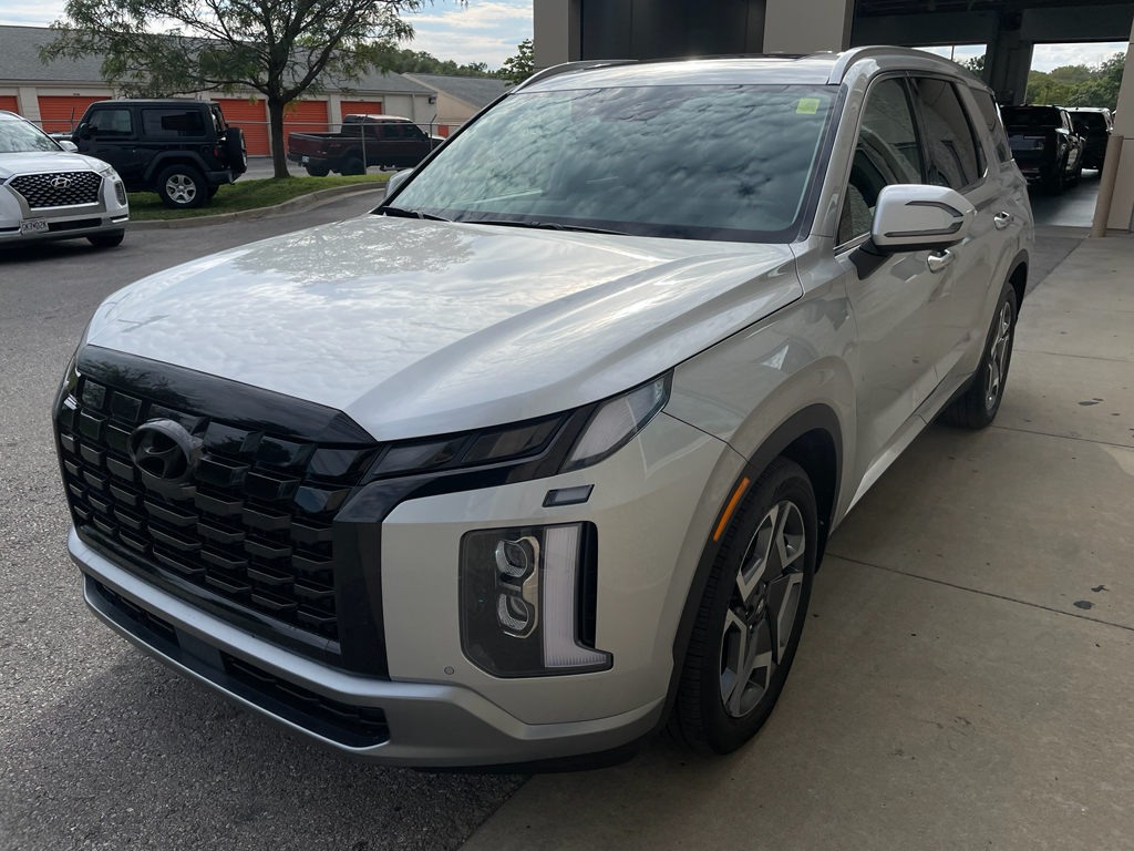 2025 Hyundai Palisade Limited's photo