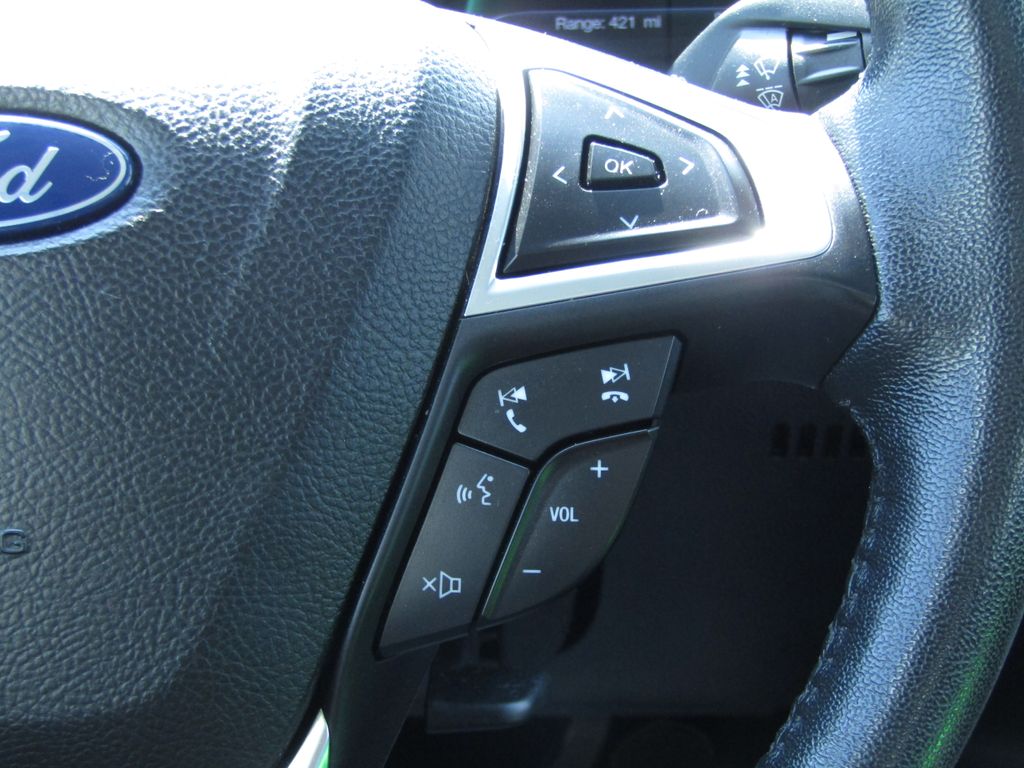 2019 Ford Fusion Hybrid SEL photo 18