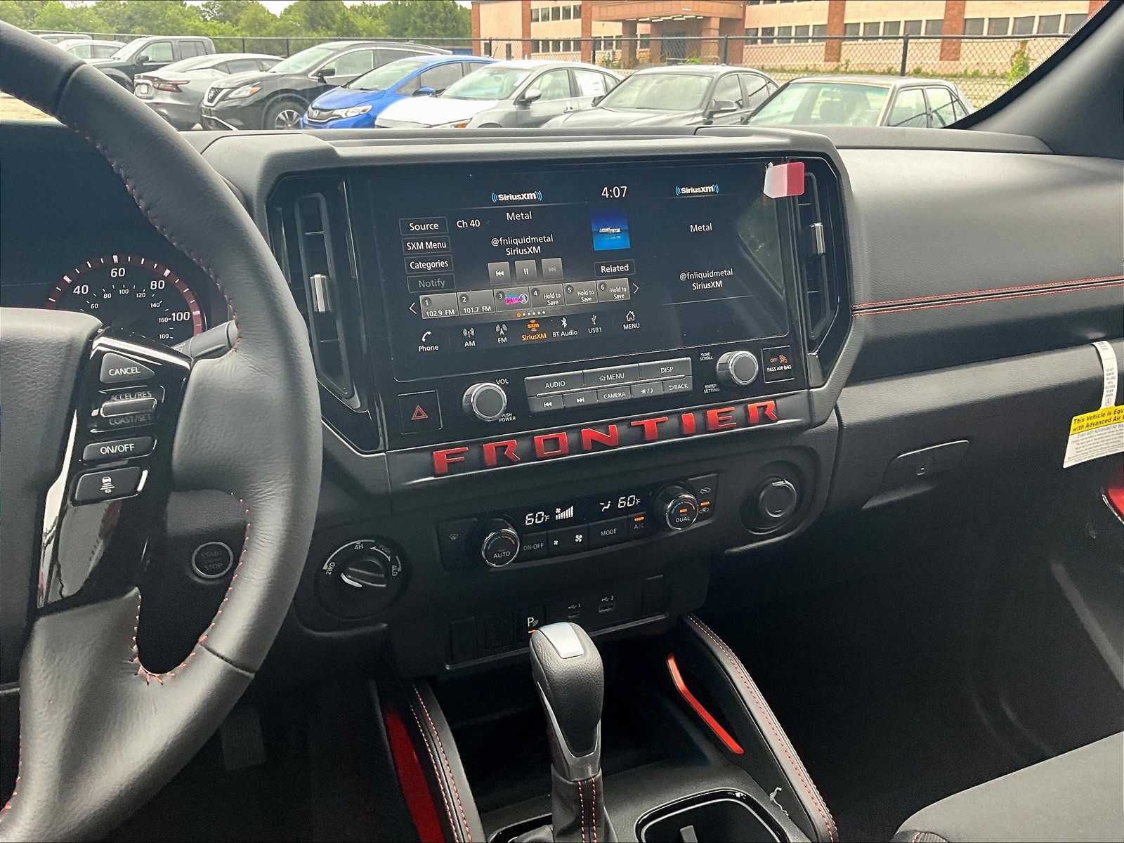 2025 Nissan Frontier PRO-4X - Photo 12