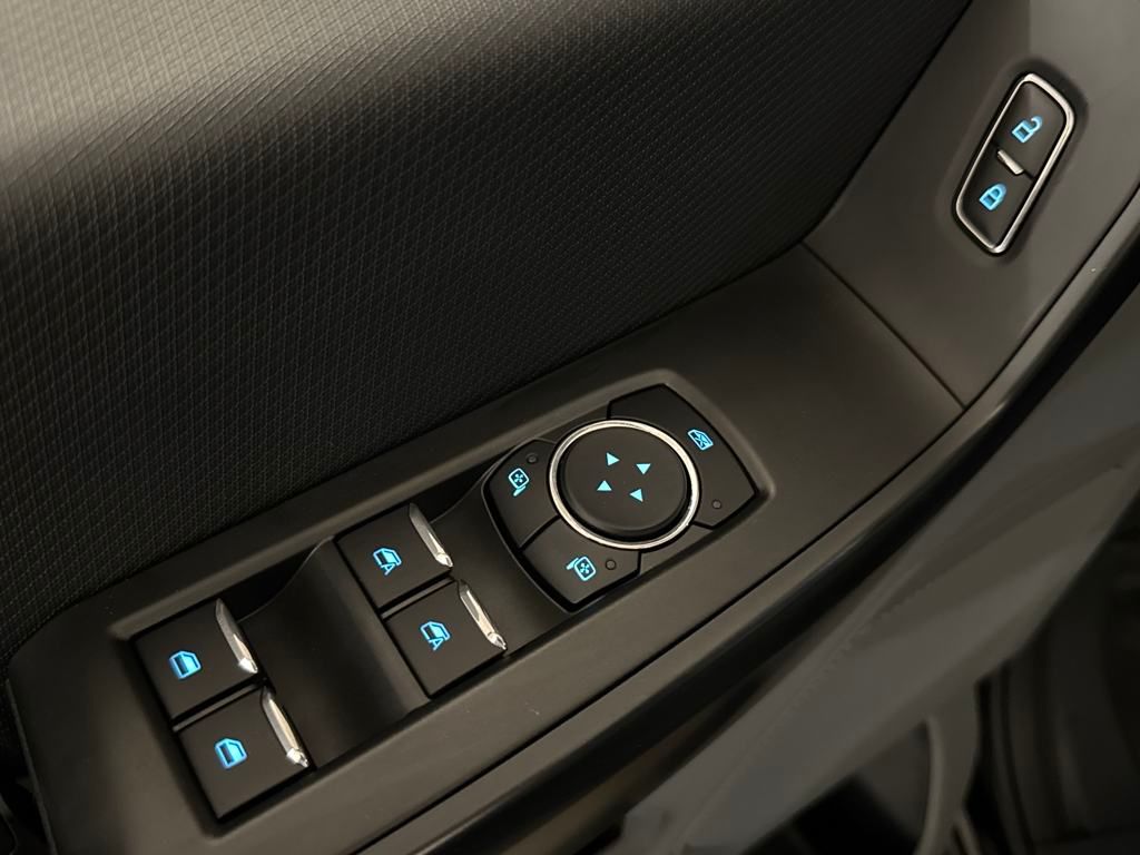 2025 Ford F-150 XL photo 18