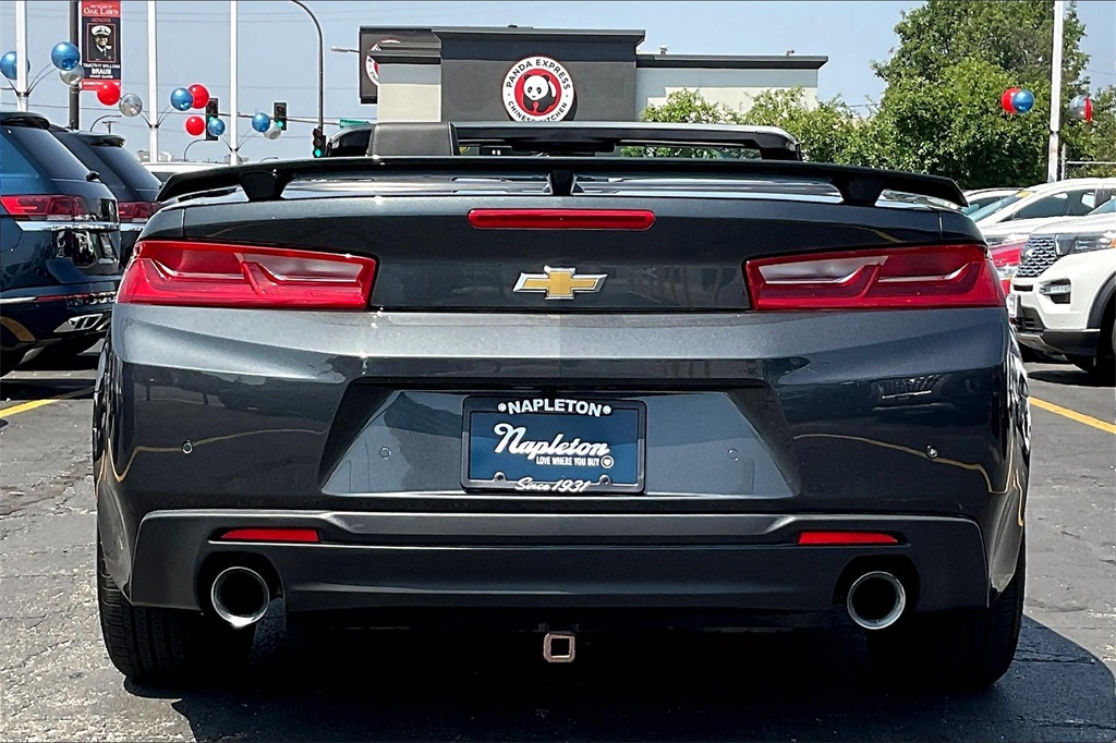 2017 Chevrolet Camaro 2LT photo 3