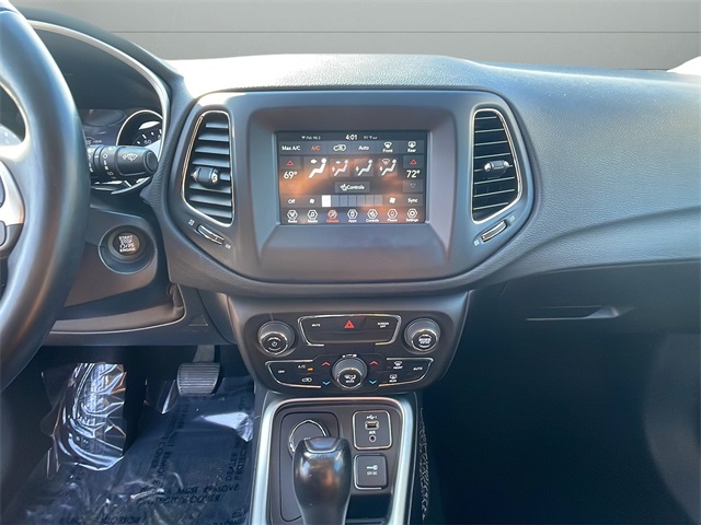 2021 Jeep Compass Latitude photo 22