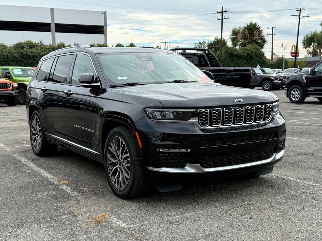 2021 Jeep Grand Cherokee L Summit Reserve's photo