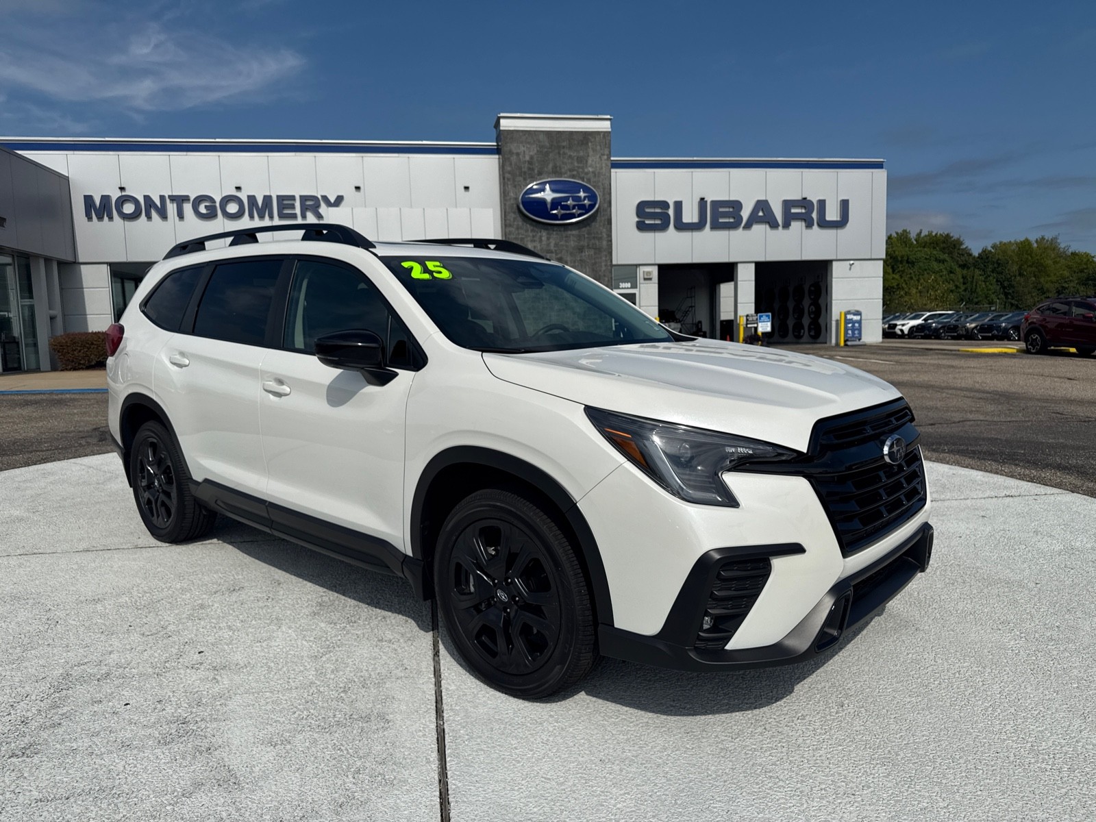 2025 Subaru Ascent Onyx Edition-Touring's photo