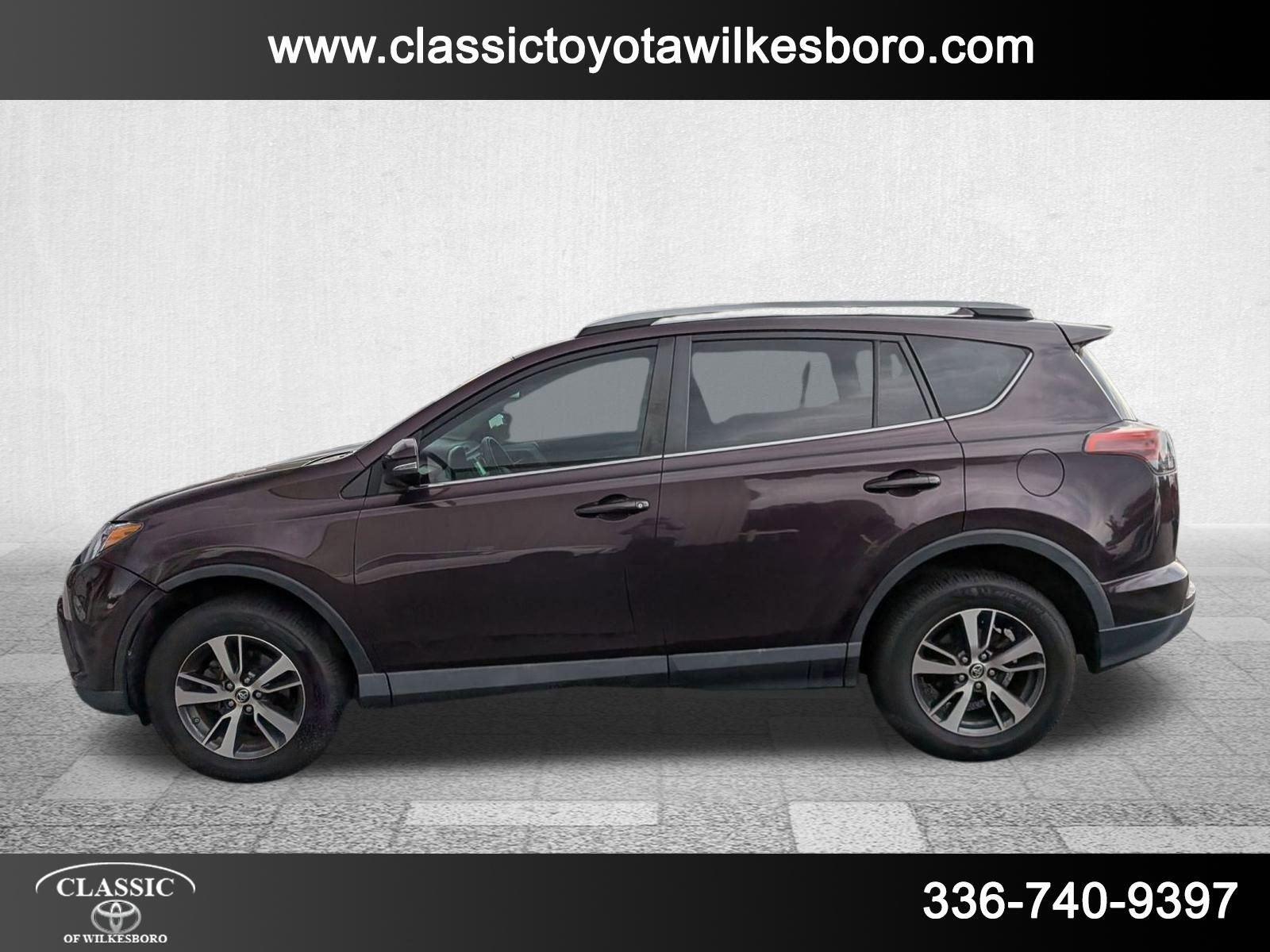 2016 Toyota RAV4 XLE photo 8