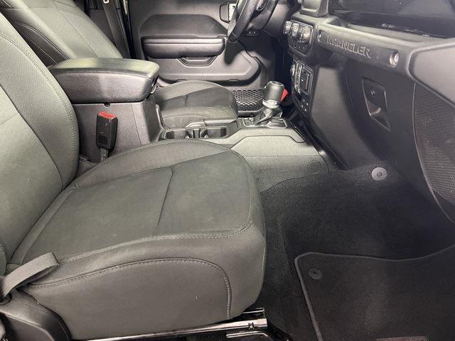 2020 Jeep Wrangler Unlimited Sport Altitude photo 24