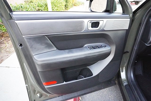 Used 2025 Green Hyundai SEL image 23