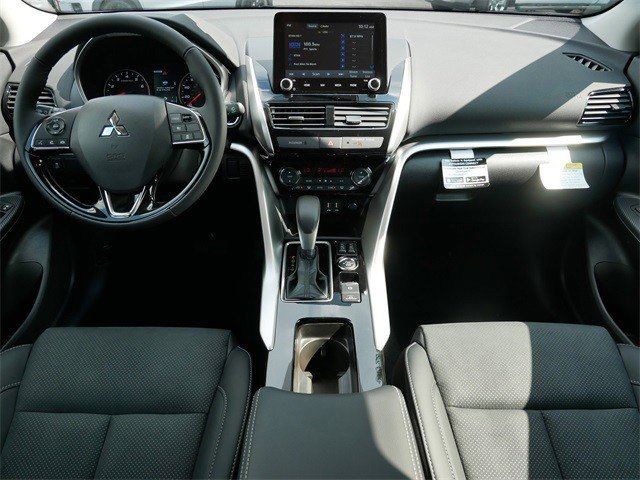 2025 Mitsubishi Eclipse Cross SE photo 5