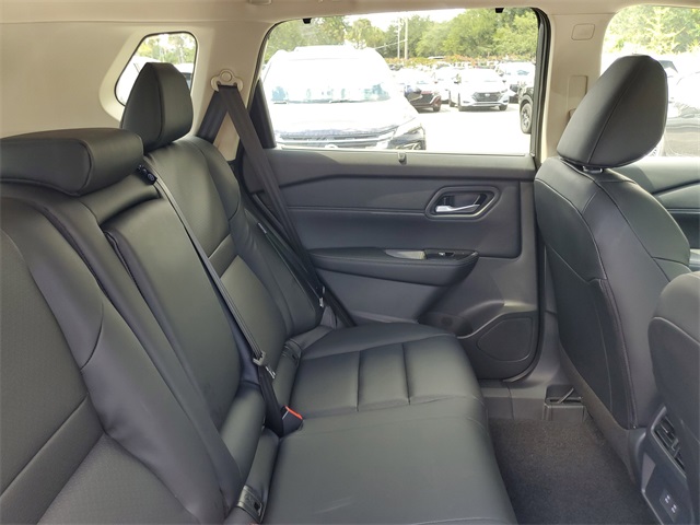 2026 Nissan Rogue SV photo 28