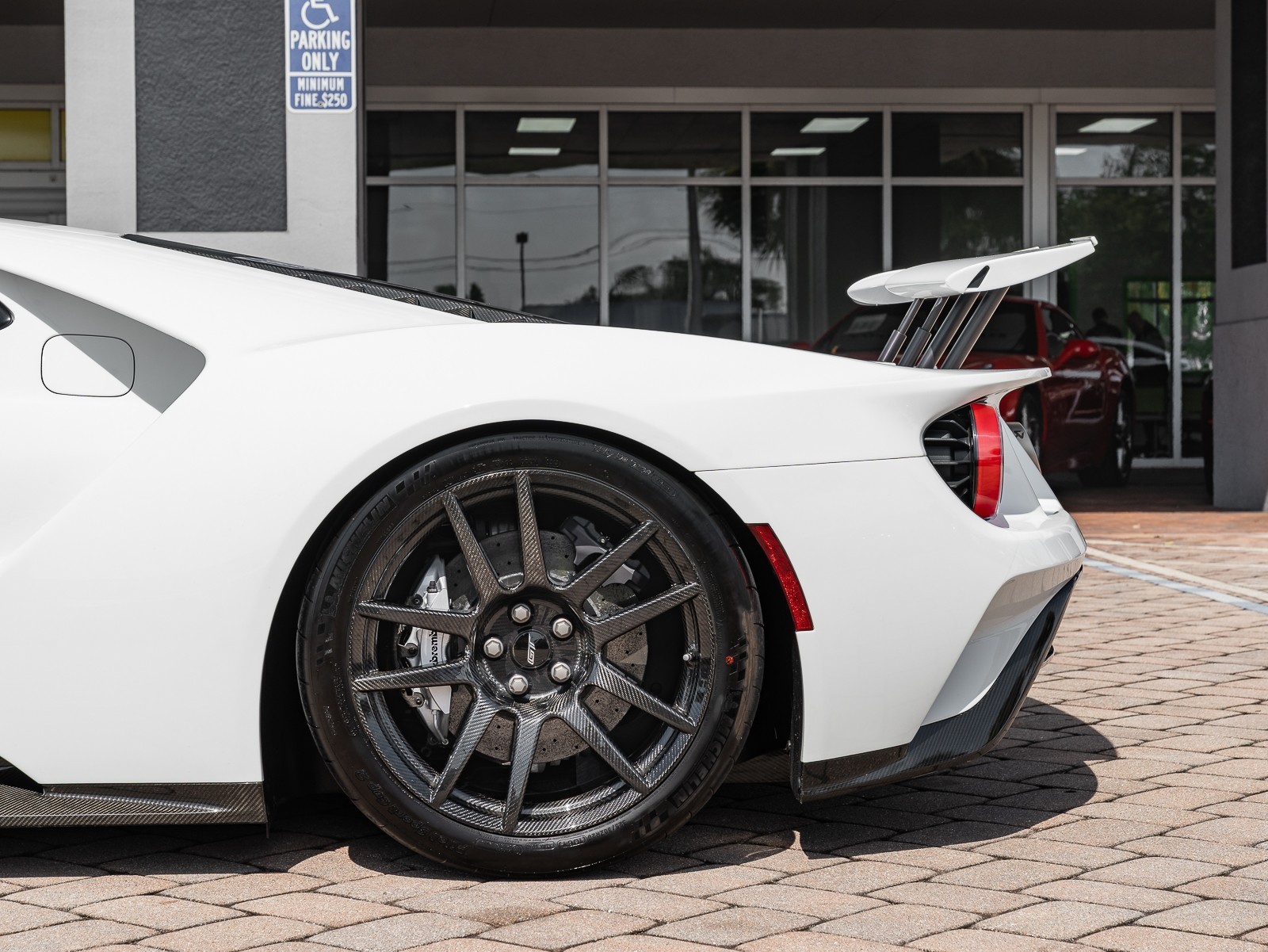2019 Ford GT photo 11