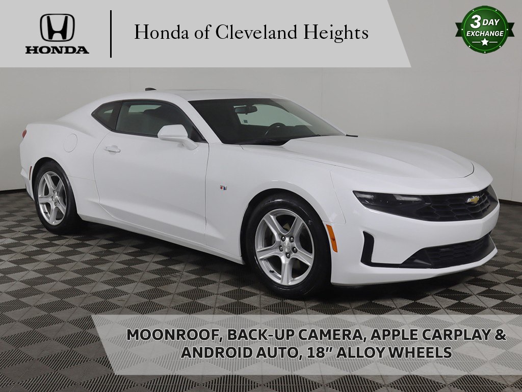 2023 Chevrolet Camaro 1LT's photo