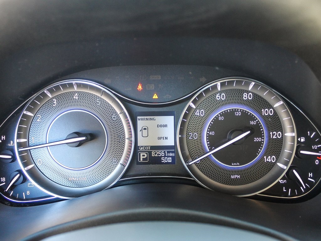 2017 Infiniti QX80 Base photo 24
