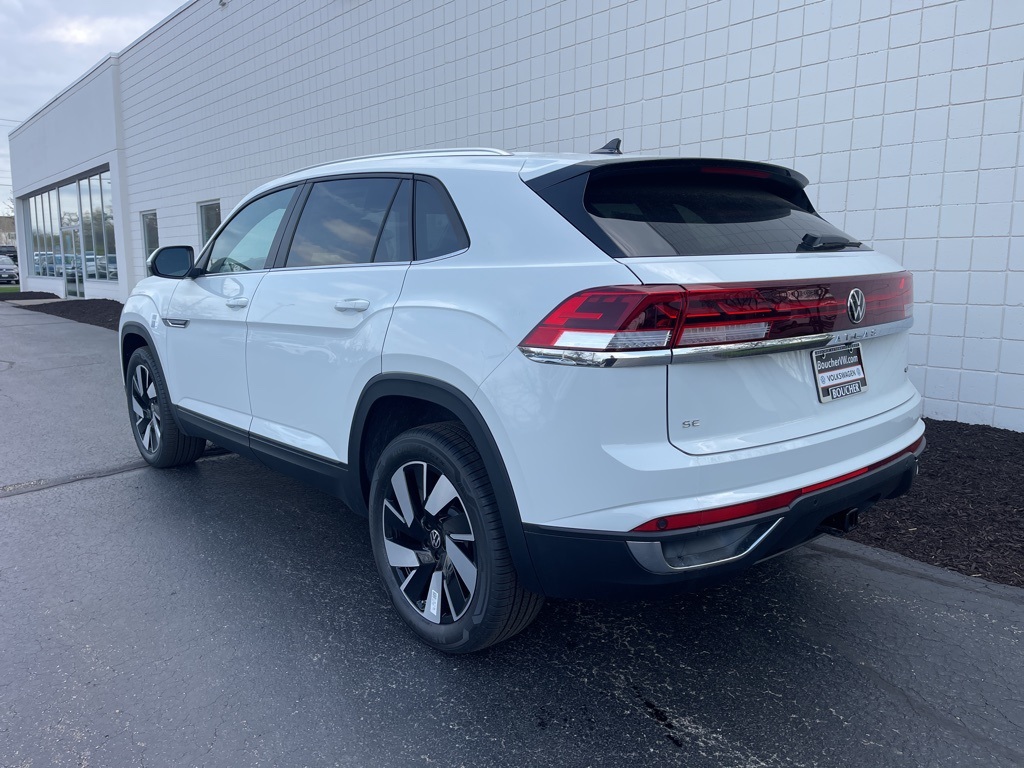 2025 Volkswagen Atlas Cross Sport SE Technology photo 3