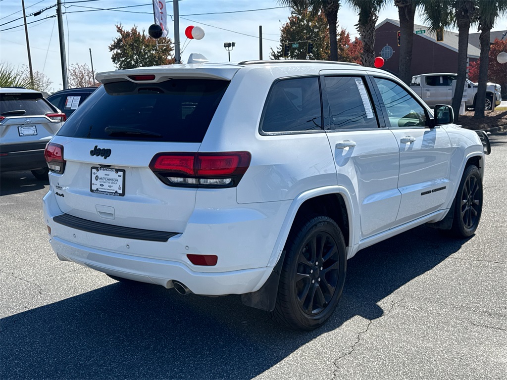 2020 Jeep Grand Cherokee Altitude photo 2