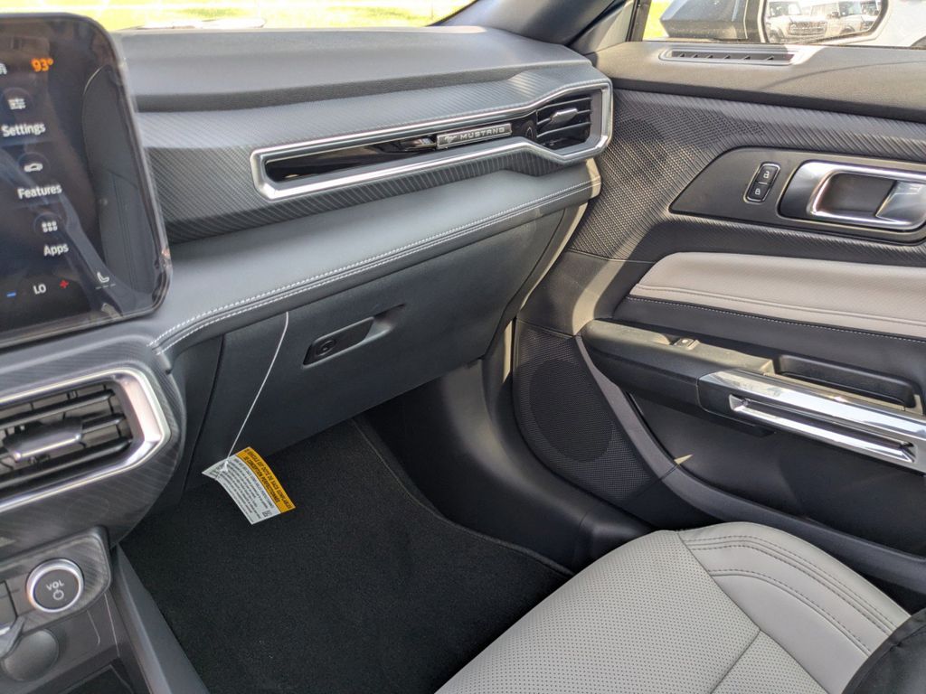 2025 Ford Mustang GT Premium Convertible photo 18