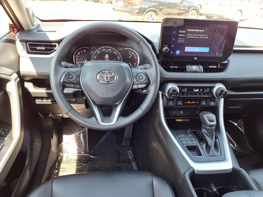 2024 Toyota RAV4 XLE Premium photo 8