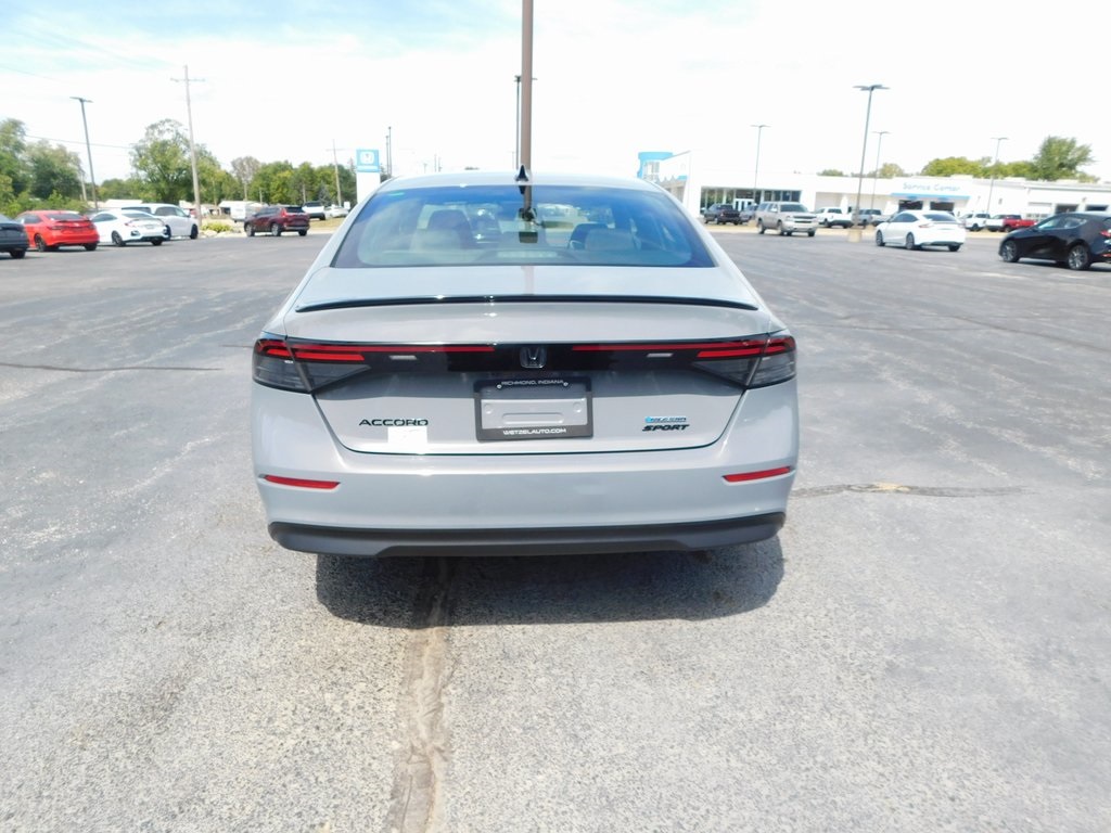 2023 Honda Accord Hybrid Sport photo 3