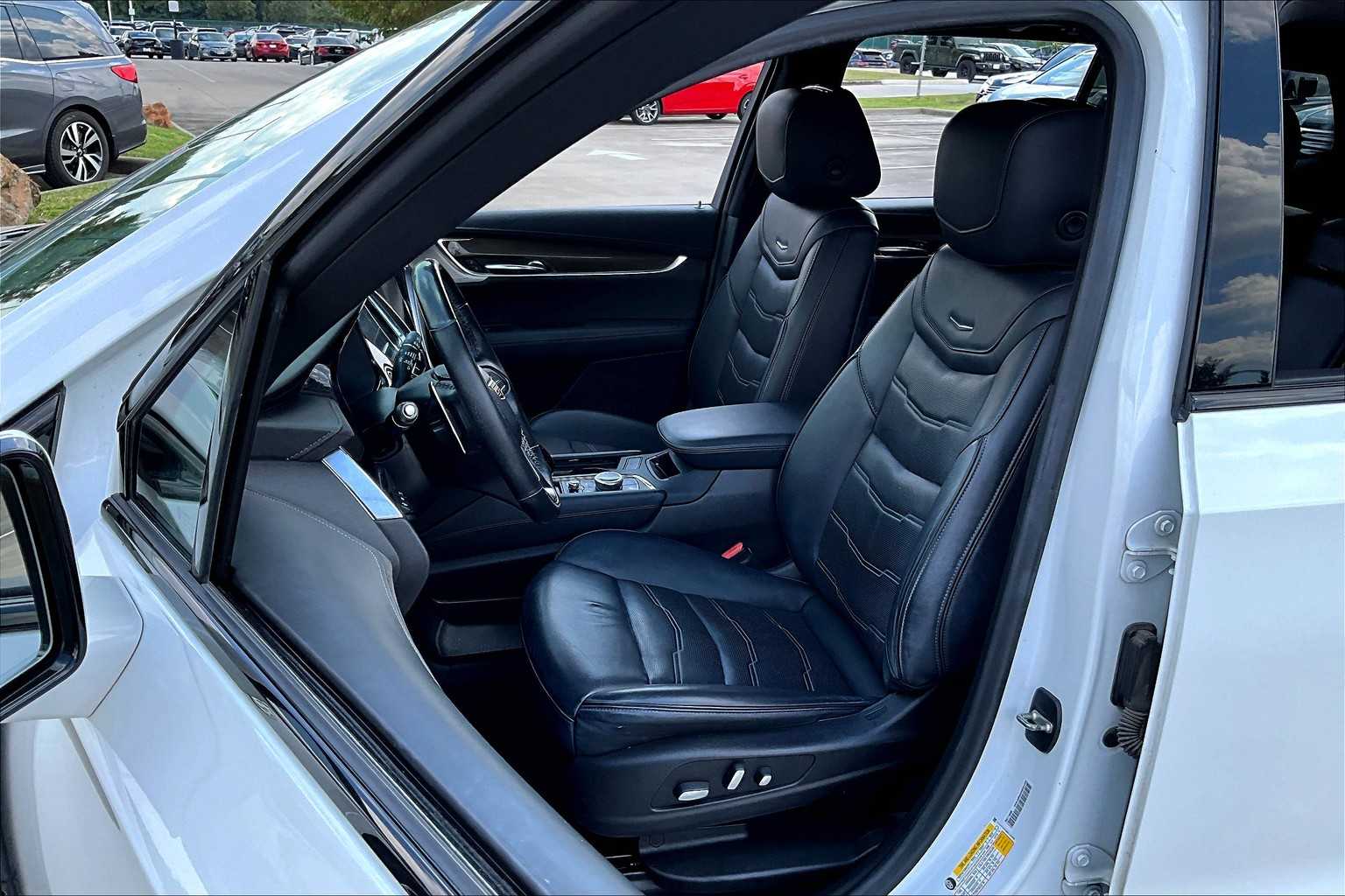 2021 Cadillac XT6 Sport photo 6