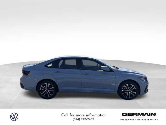 2026 Volkswagen Jetta 1.5T Sport photo 4