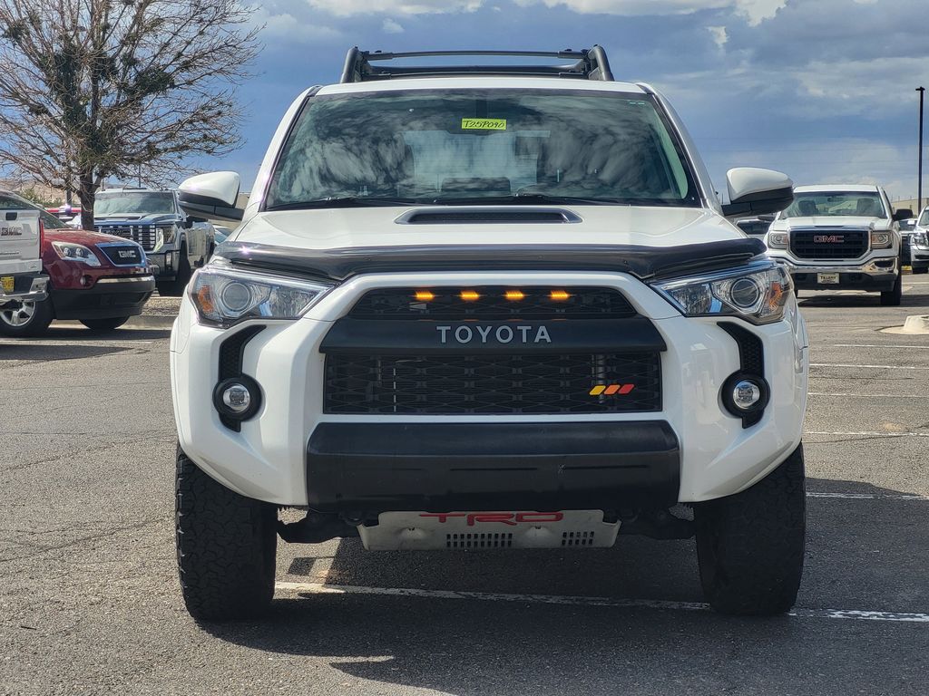 2019 Toyota 4Runner SR5 photo 3