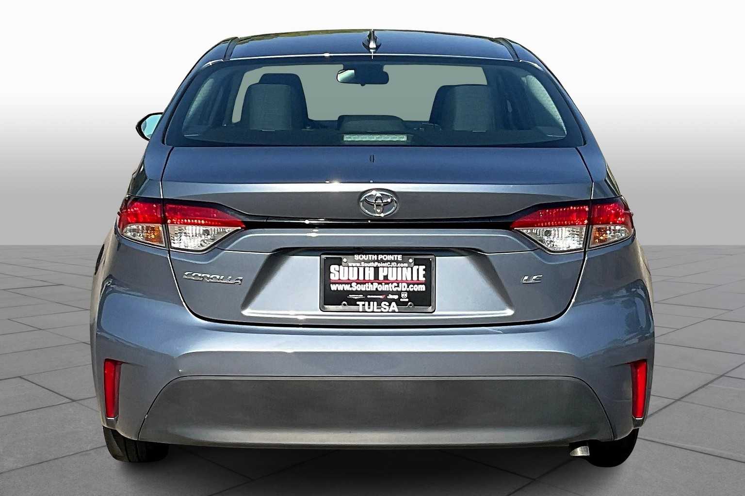 2024 Toyota Corolla LE photo 4