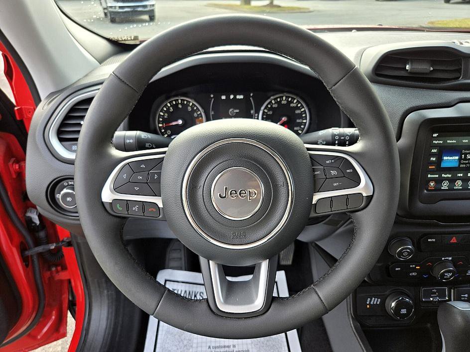 2020 Jeep Renegade Latitude photo 24