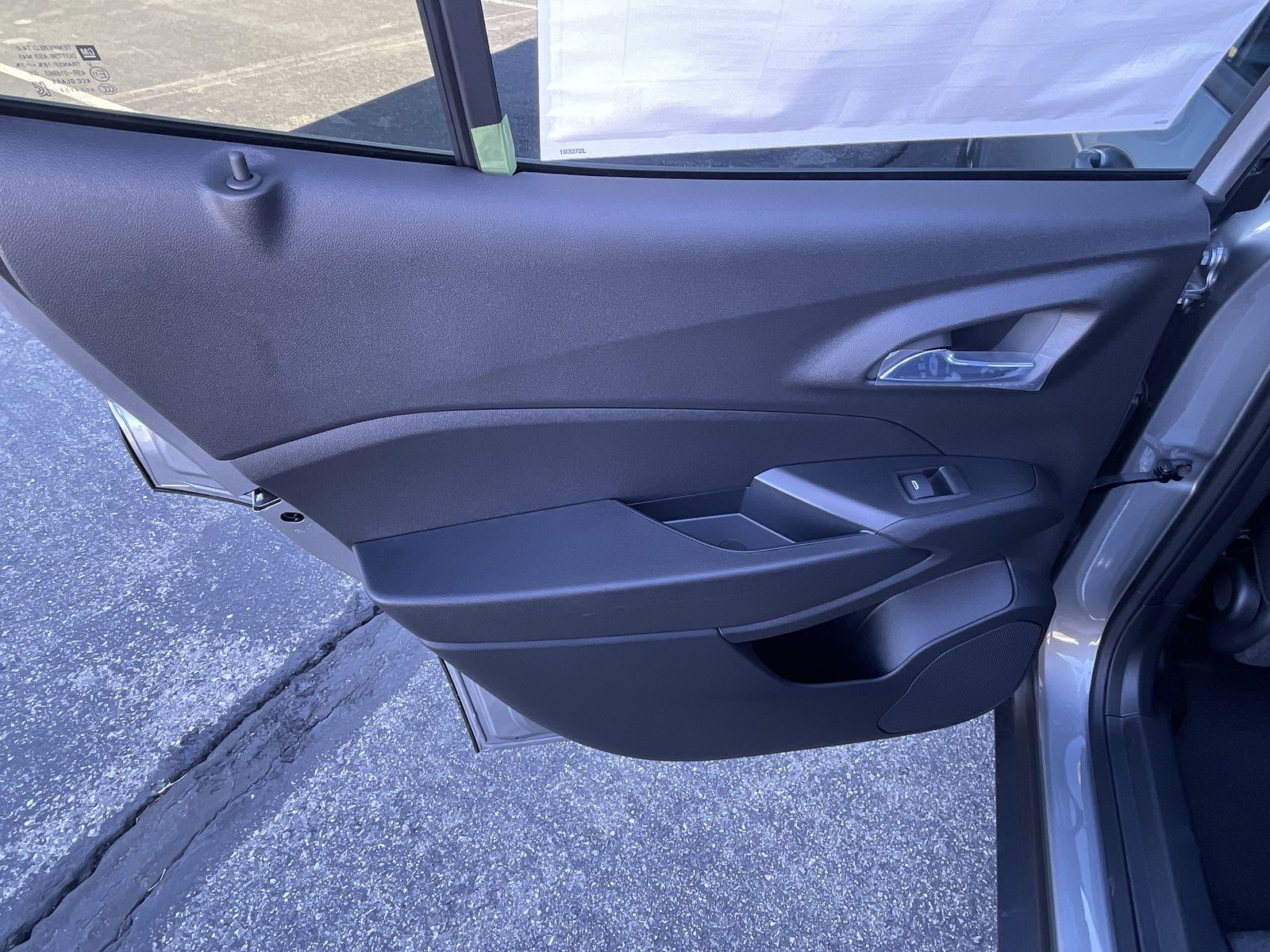 2025 Chevrolet Trax LT photo 24
