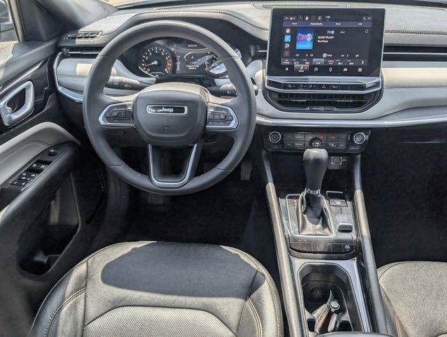 2023 Jeep Compass Limited photo 23