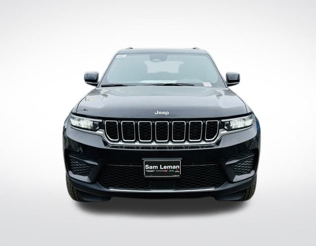 2025 Jeep Grand Cherokee Laredo X photo 3