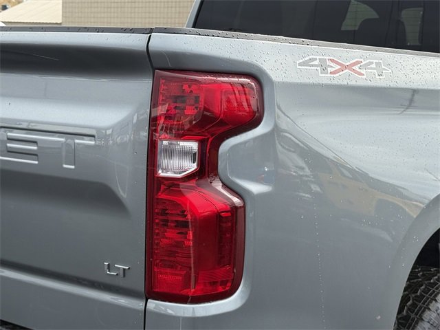 2026 Chevrolet Silverado 1500 LT photo 4