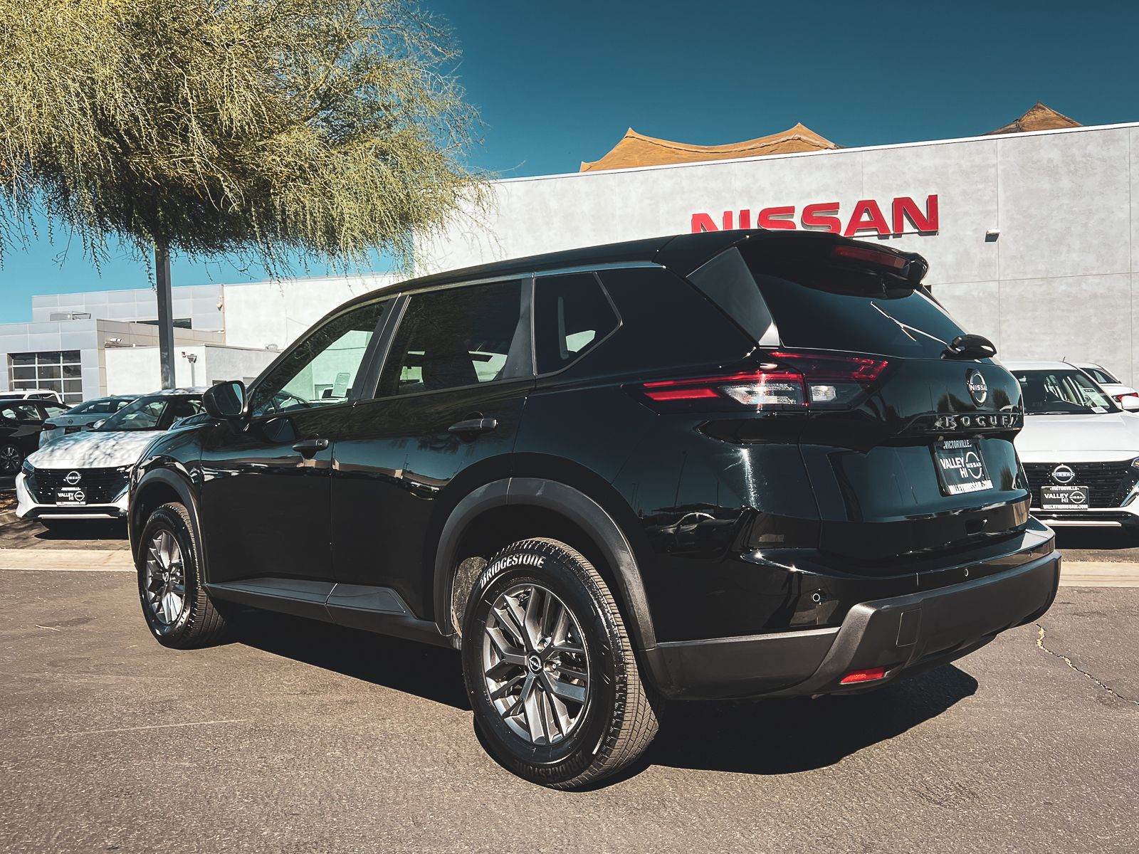 2024 Nissan Rogue S photo 2