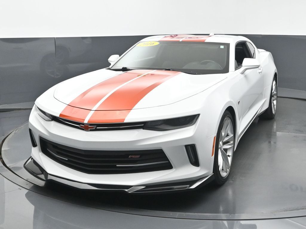 2016 Chevrolet Camaro 1LT photo 3